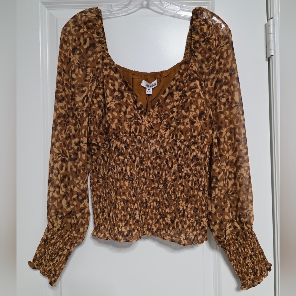Steve Madden Brown Leopard Print Smocked Blouse Size Medium